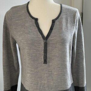 Max Studio Gray Extrafine Merino Wool Henley Sweater with Contrast Trim – US XL